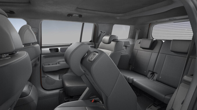 Hyundai SANTA FE 1.6 TGDi PHEV Calligraphy 5dr 4WD Auto [6 Seats] Estate - Image 6